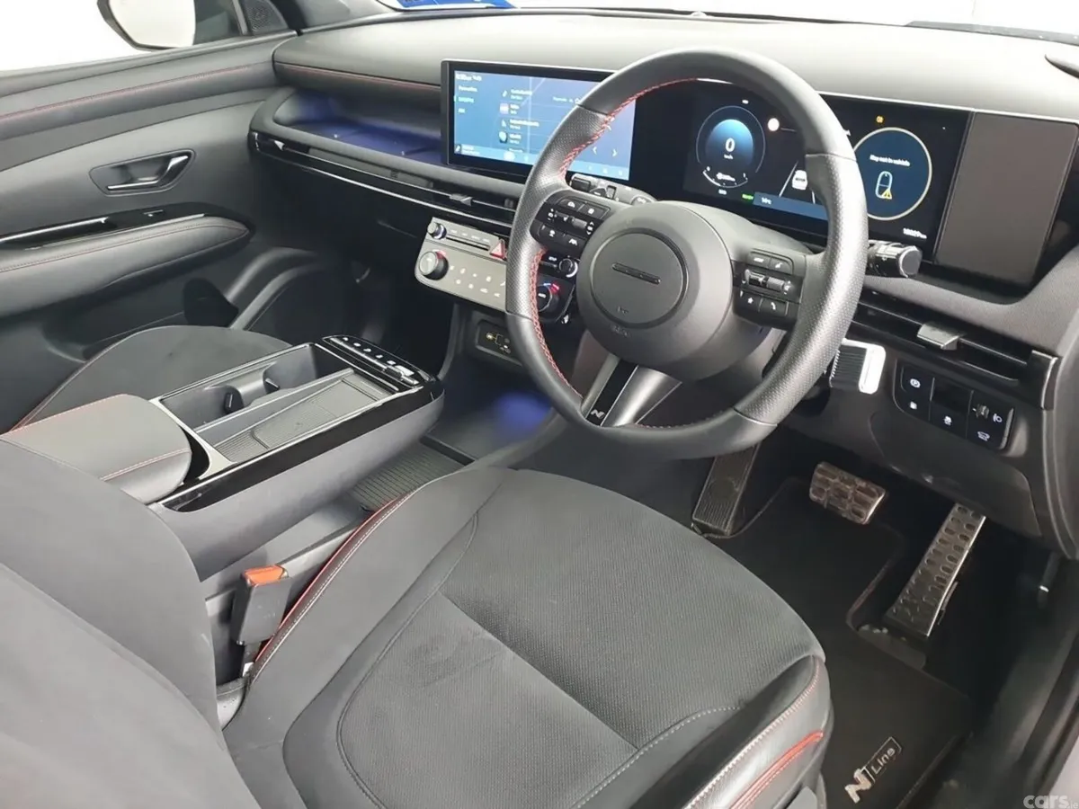 Hyundai Tucson SUV, Petrol Plug-in Hybrid, 2025, Silver