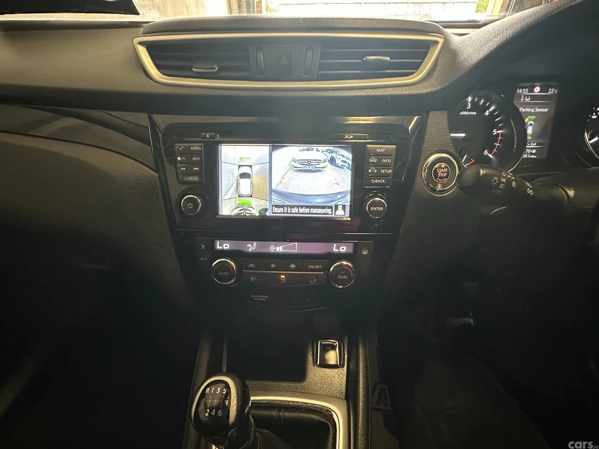 Nissan Qashqai Hatchback, Diesel, 2016, Black