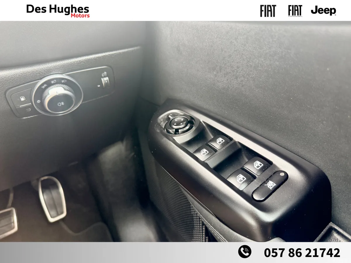 Alfa Romeo Tonale SUV, Petrol Plug-in Hybrid, 2023, Red