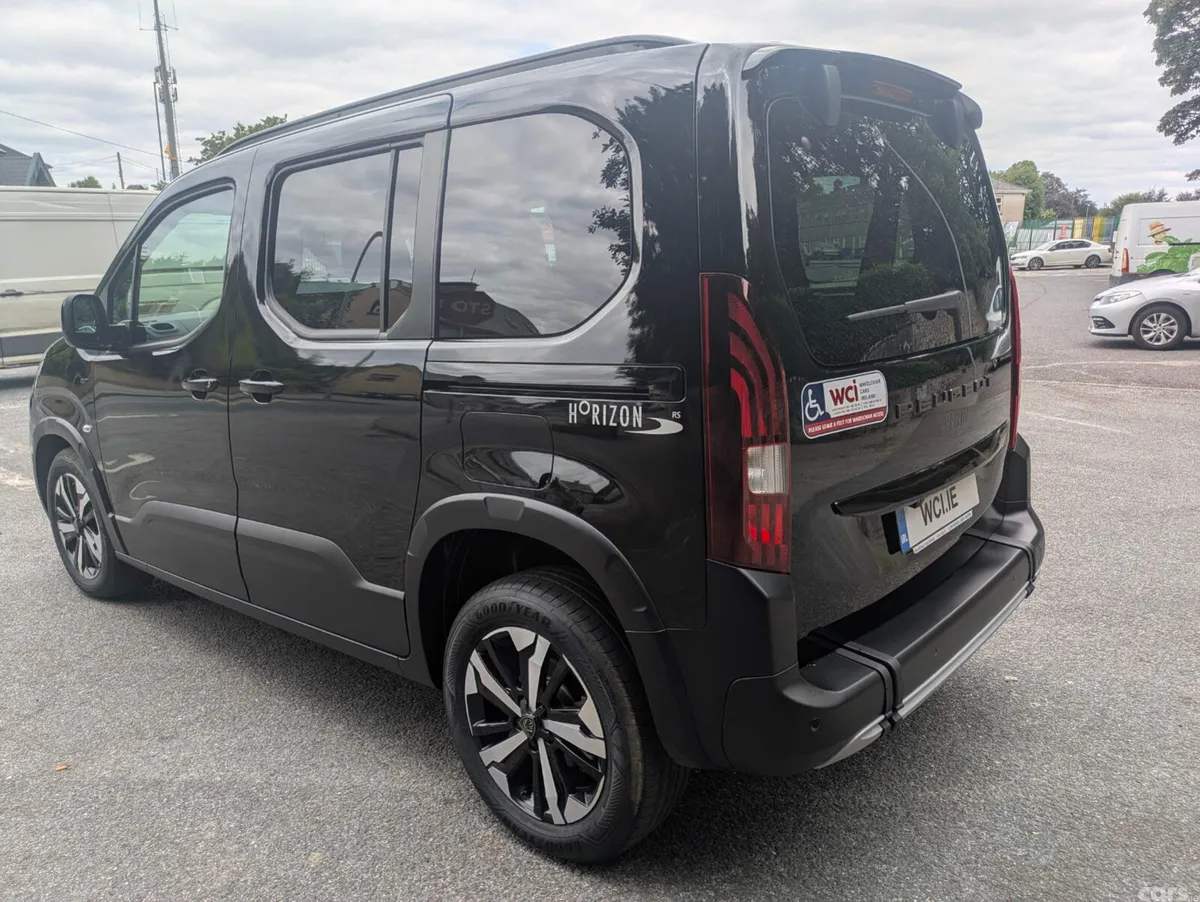 Peugeot Rifter MPV, Diesel, 2026, Black