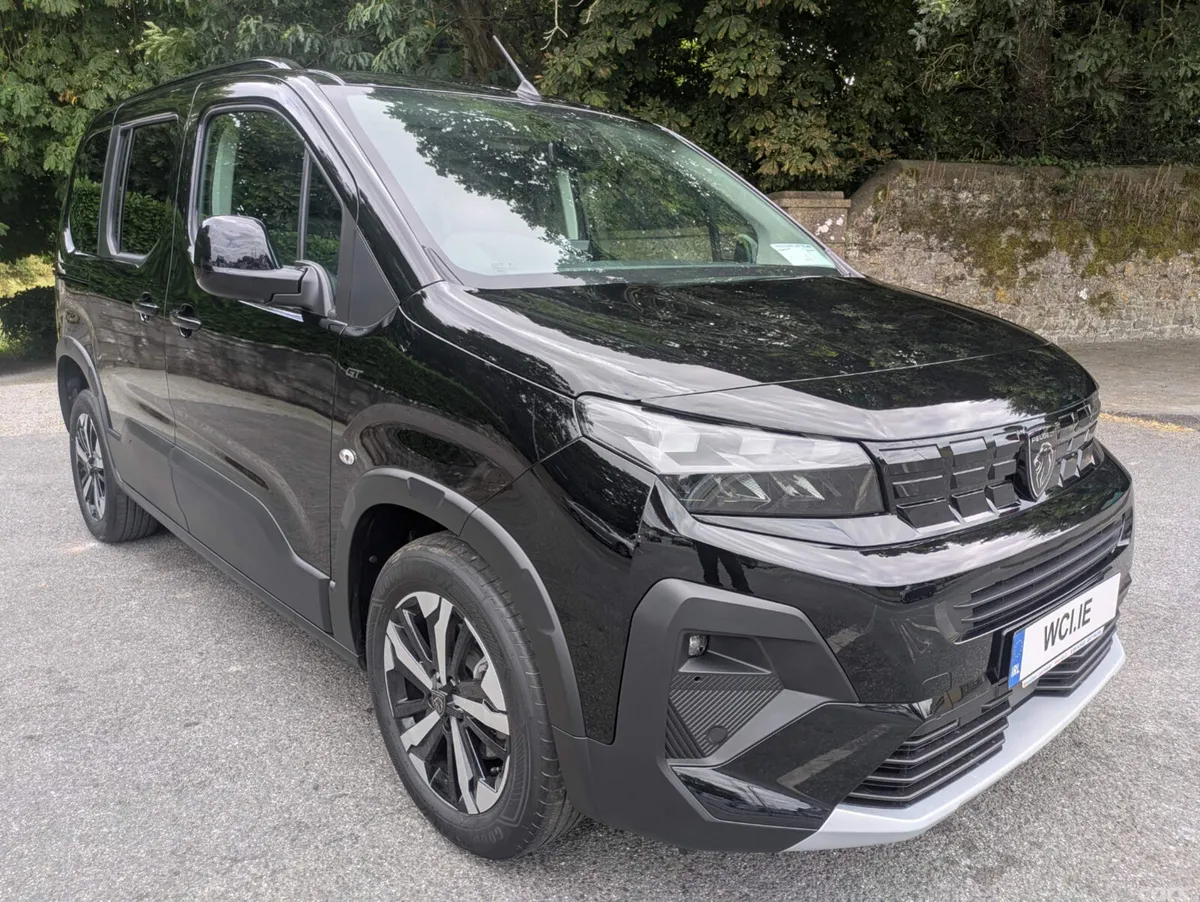 Peugeot Rifter MPV, Diesel, 2026, Black