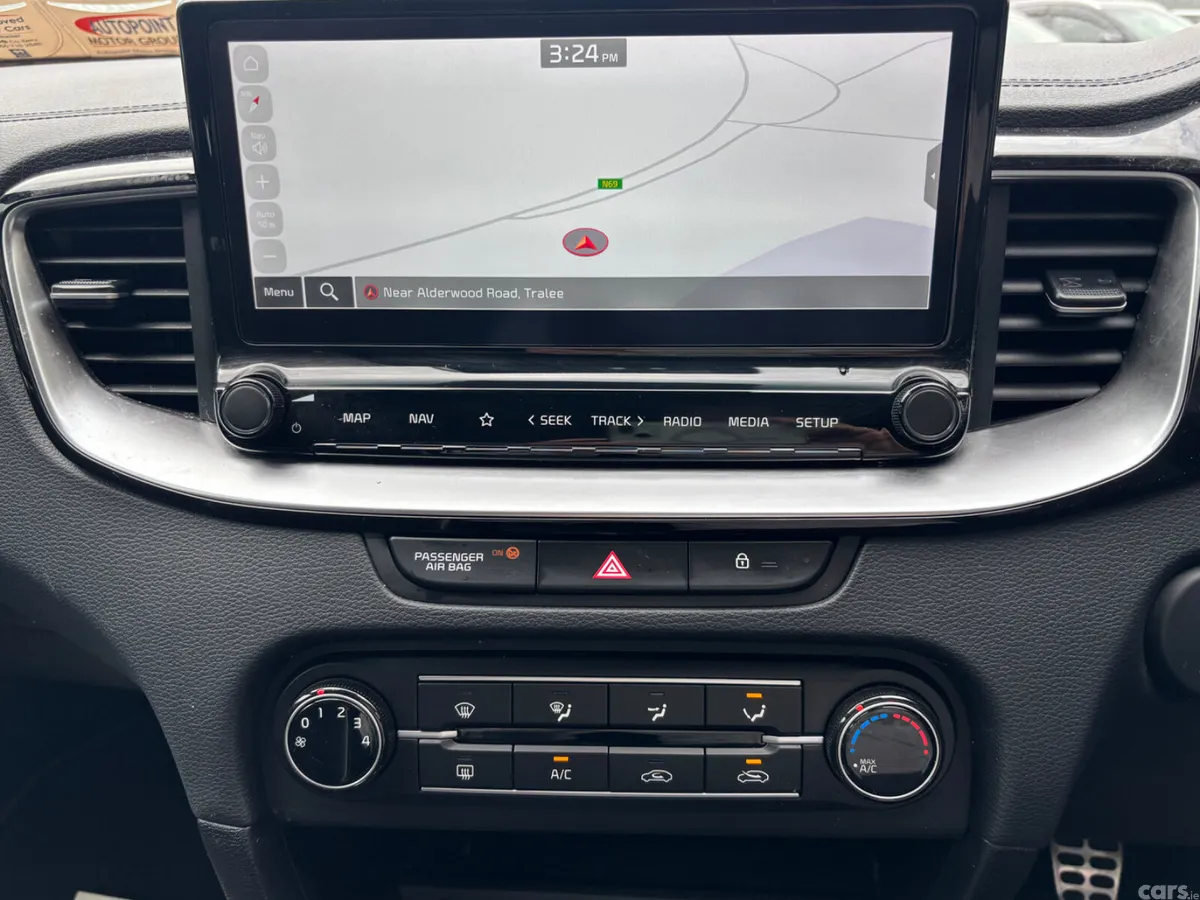 Kia Ceed Hatchback, Petrol, 2025, Grey