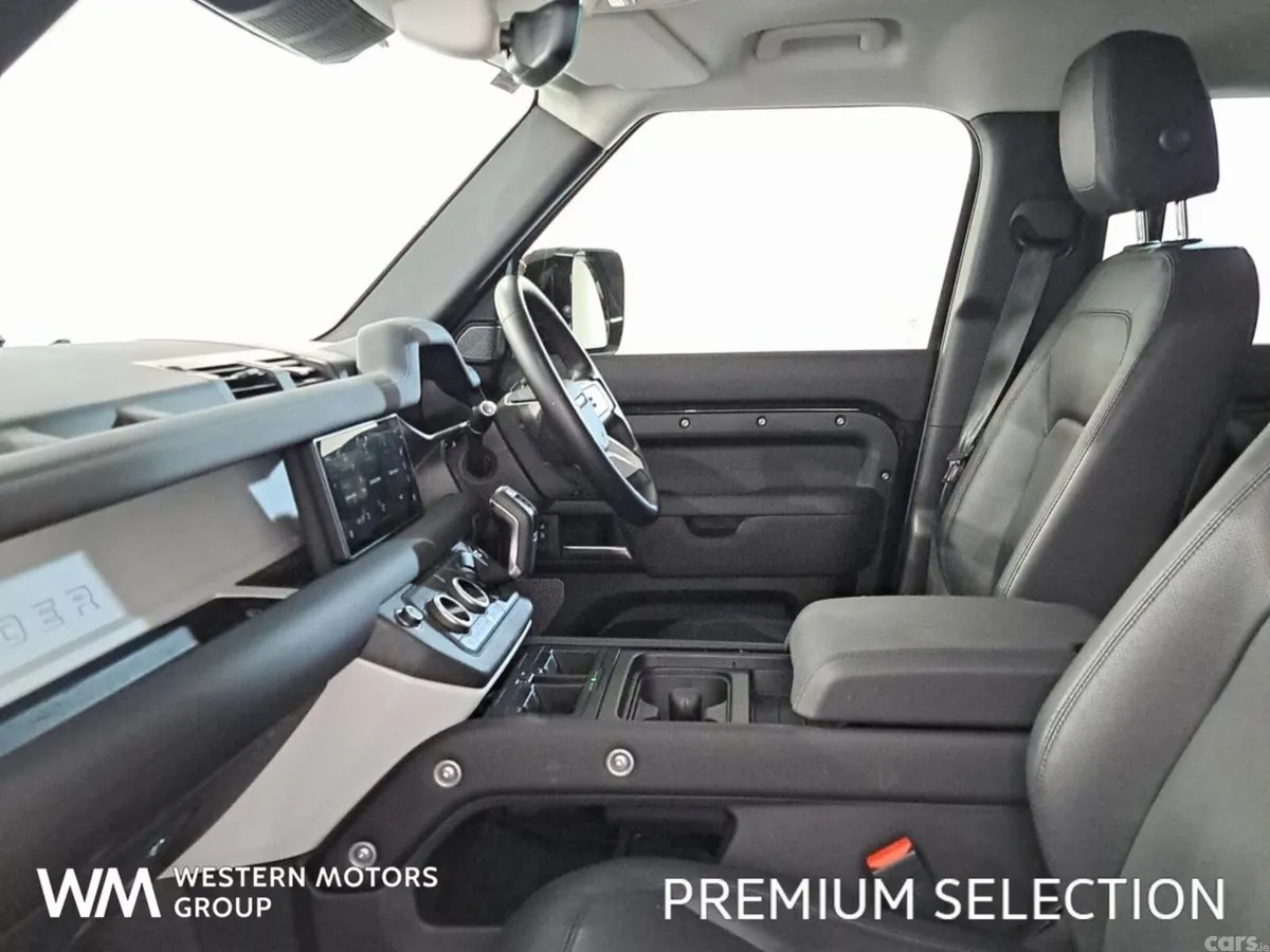 Land Rover Defender SUV, Petrol Plug-in Hybrid, 2023, Black