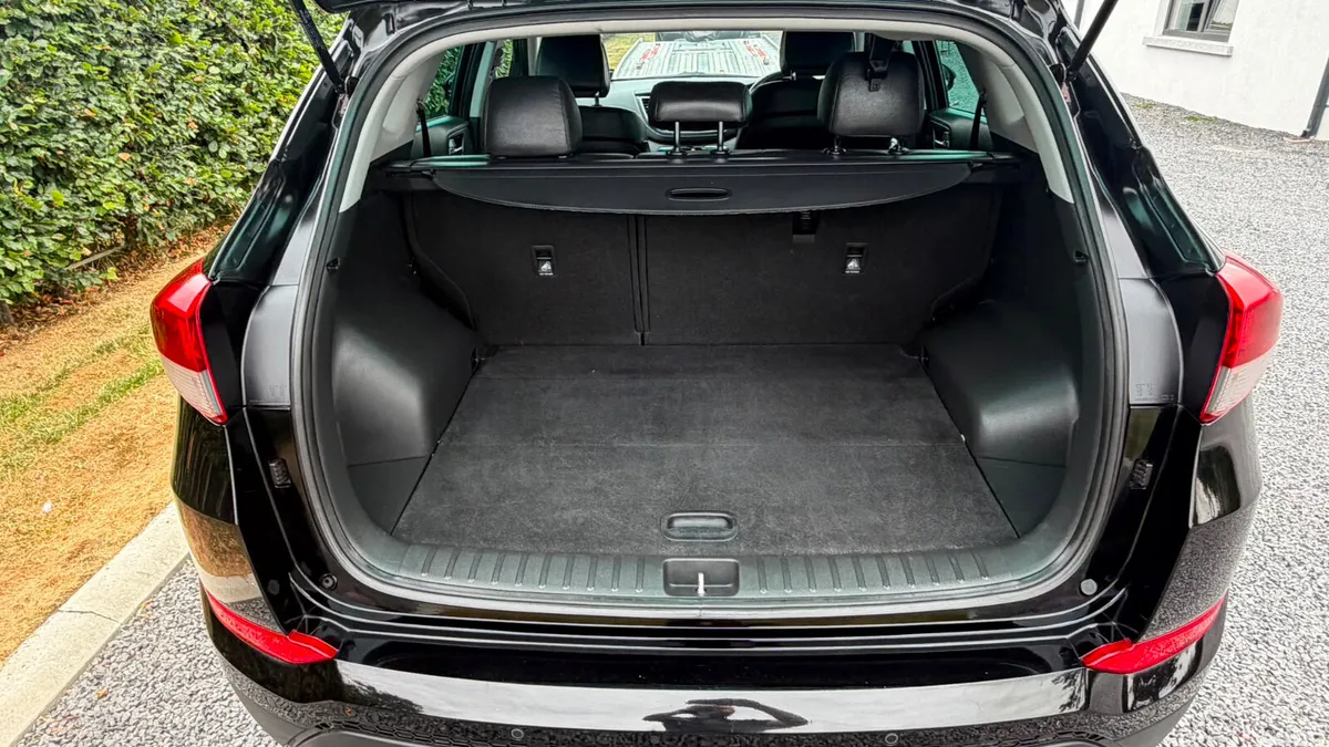 Hyundai Tucson SUV, Diesel, 2016, Black