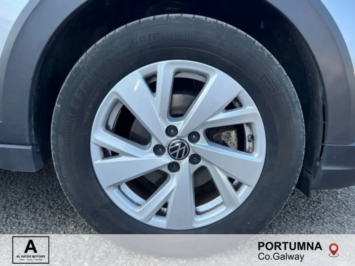 Volkswagen Taigo SUV, Petrol, 2022, Silver