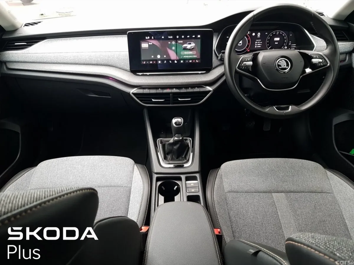Skoda Octavia Estate, Diesel, 2024, Grey