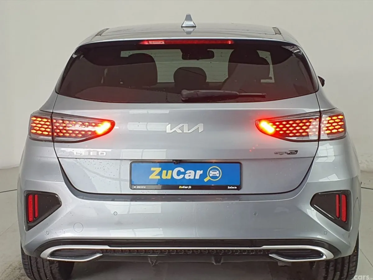 Kia Ceed Hatchback, Petrol, 2022, Grey