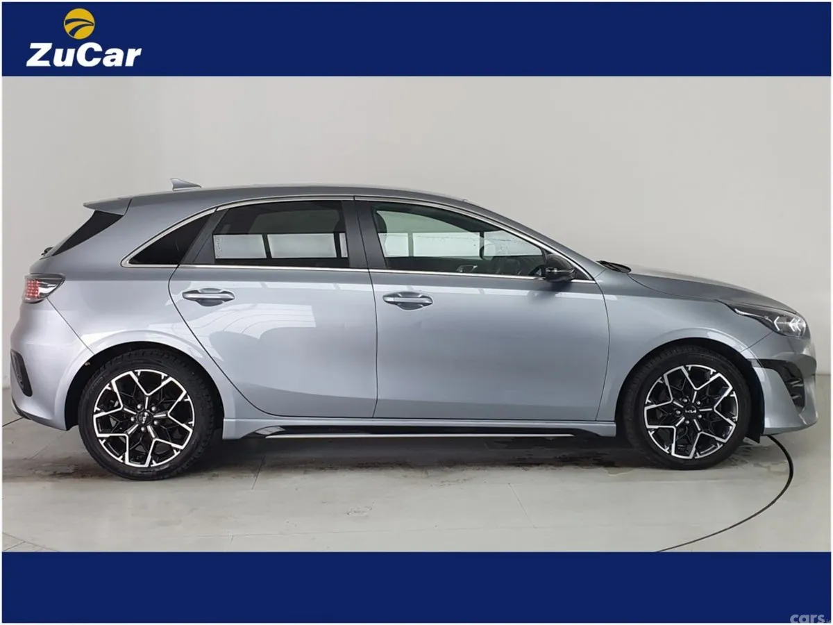 Kia Ceed Hatchback, Petrol, 2022, Grey