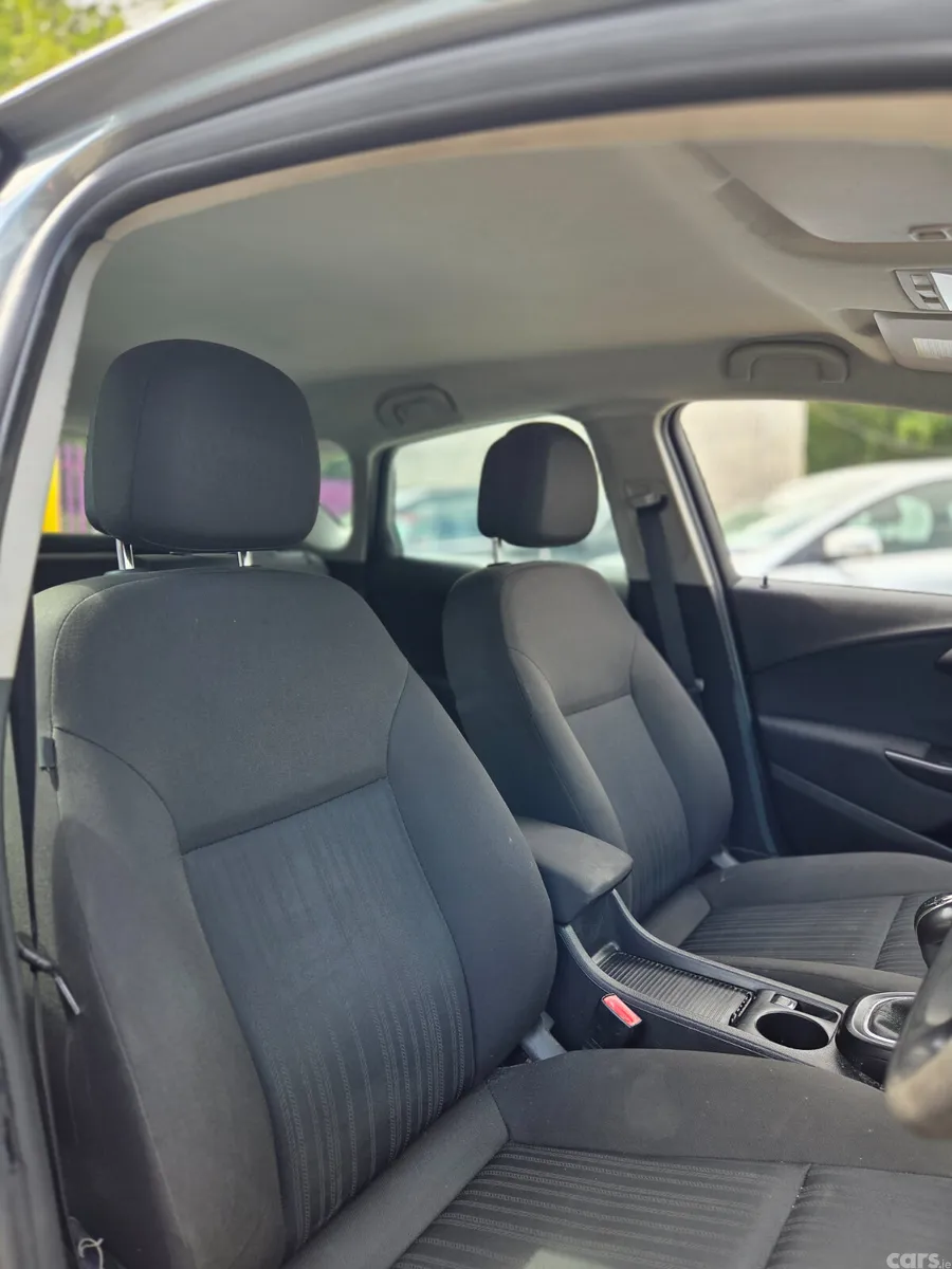 Opel Astra Hatchback, Diesel, 2011, Silver