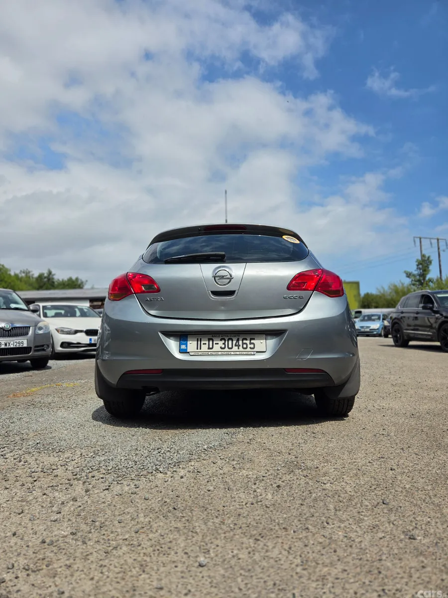 Opel Astra Hatchback, Diesel, 2011, Silver