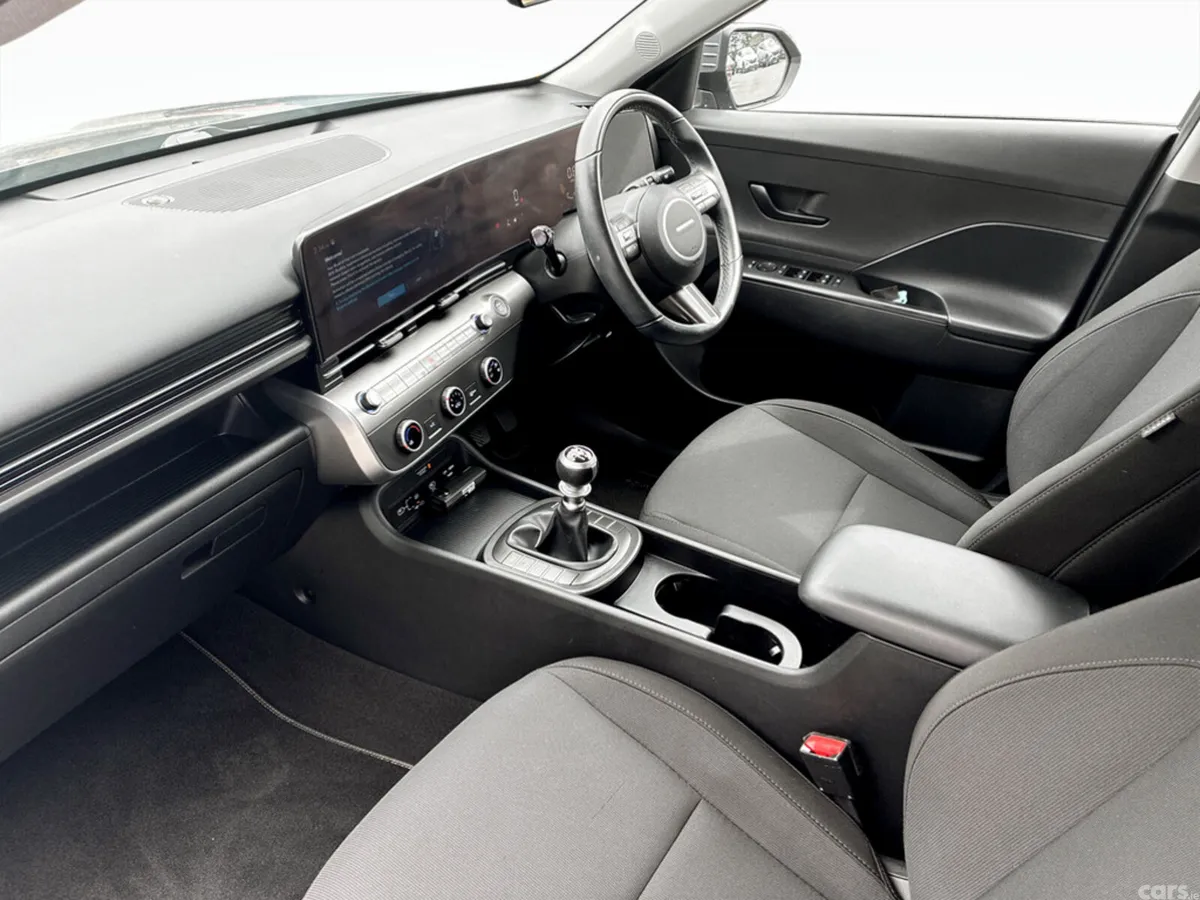 Hyundai KONA MPV, Petrol, 2024, Grey