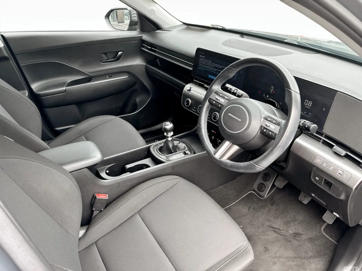 Hyundai KONA MPV, Petrol, 2024, Grey