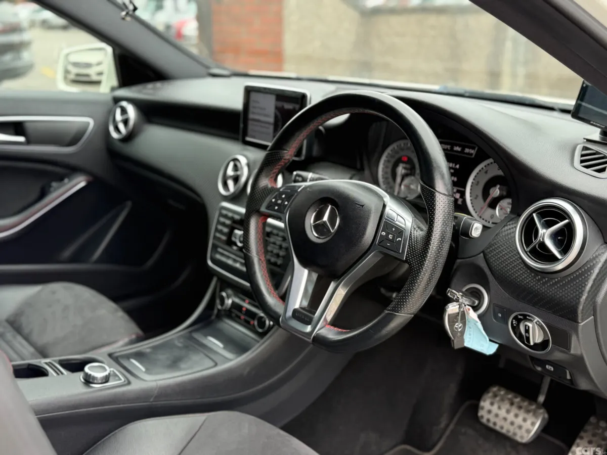 Mercedes-Benz A-Class Hatchback, Petrol, 2013, White