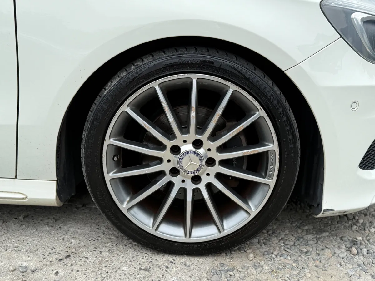 Mercedes-Benz A-Class Hatchback, Petrol, 2013, White