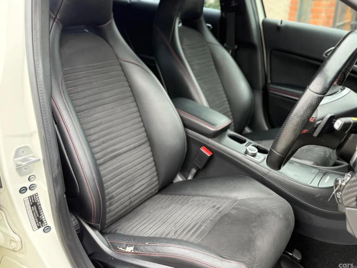 Mercedes-Benz A-Class Hatchback, Petrol, 2013, White