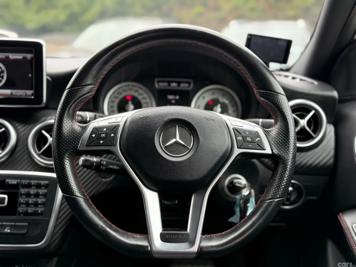 Mercedes-Benz A-Class Hatchback, Petrol, 2013, White