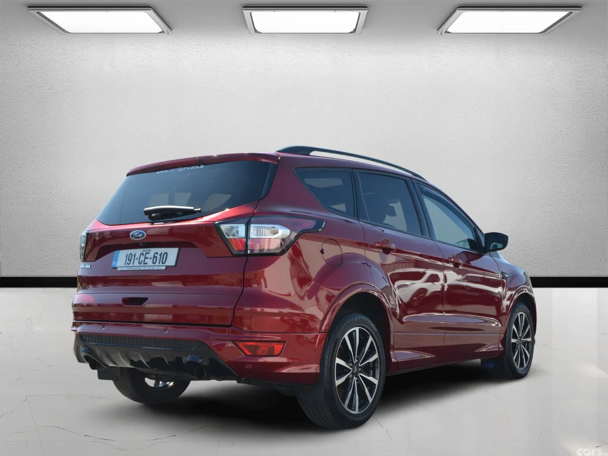 Ford Kuga SUV, Diesel, 2019, Red