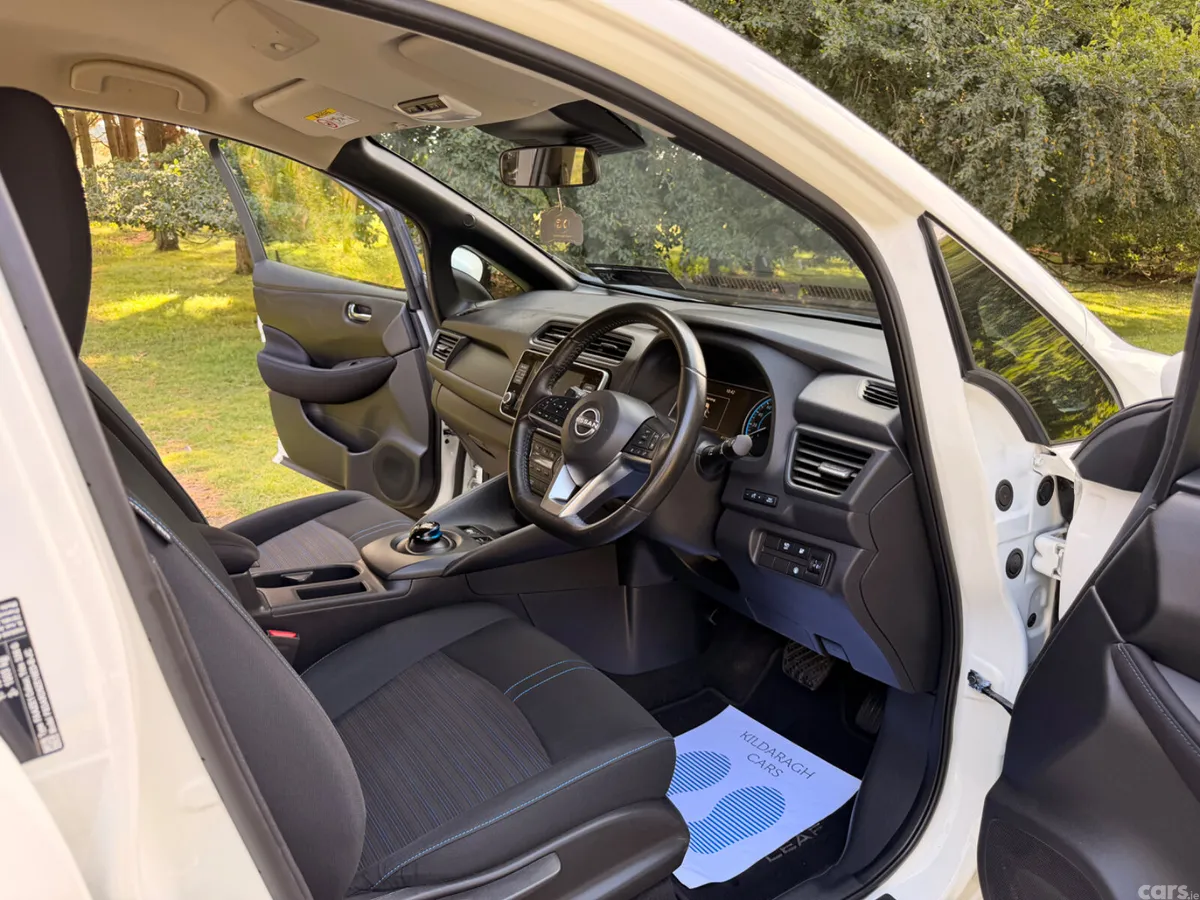 Nissan Leaf Hatchback, Electric, 2022, White