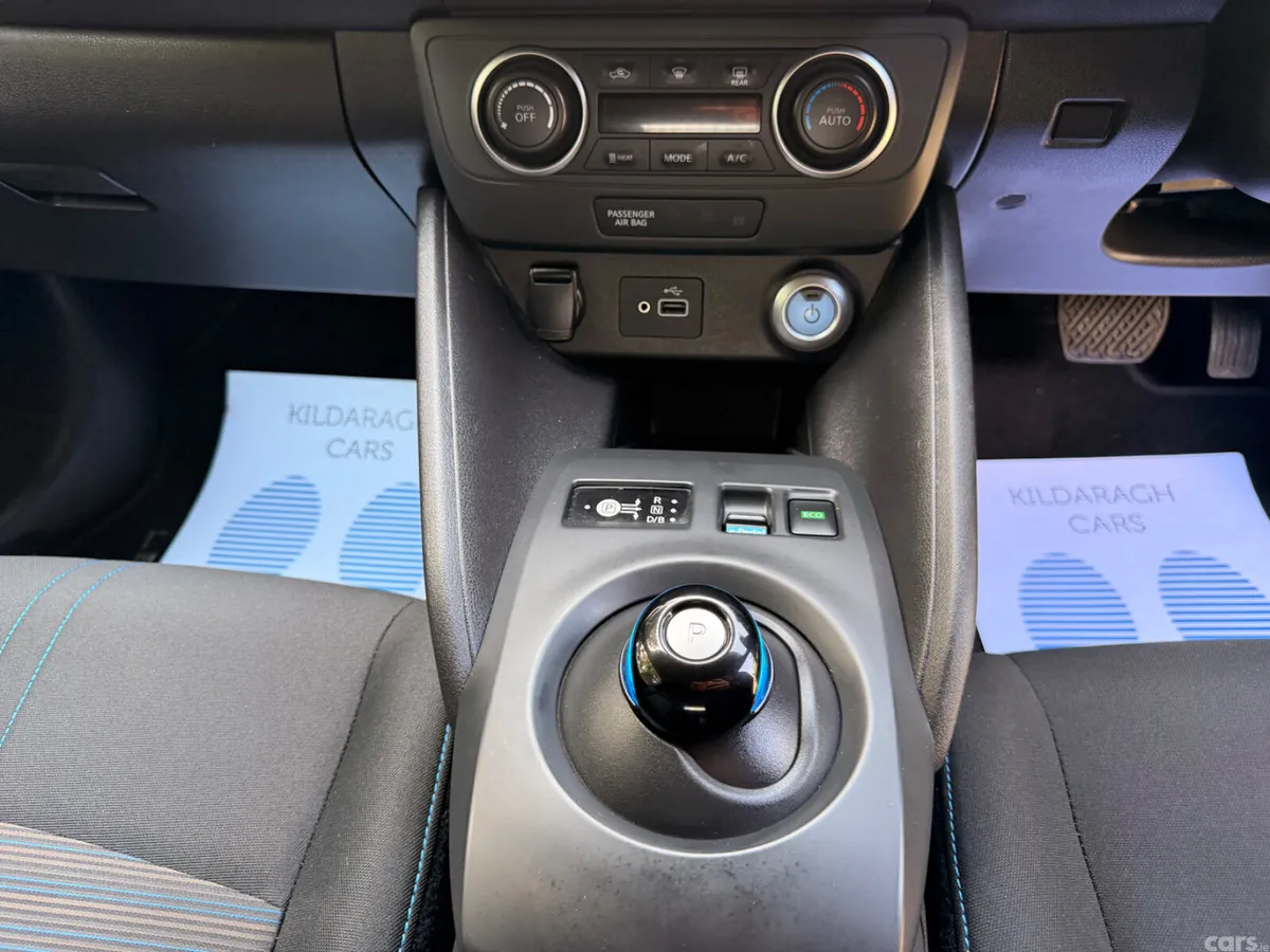 Nissan Leaf Hatchback, Electric, 2022, White