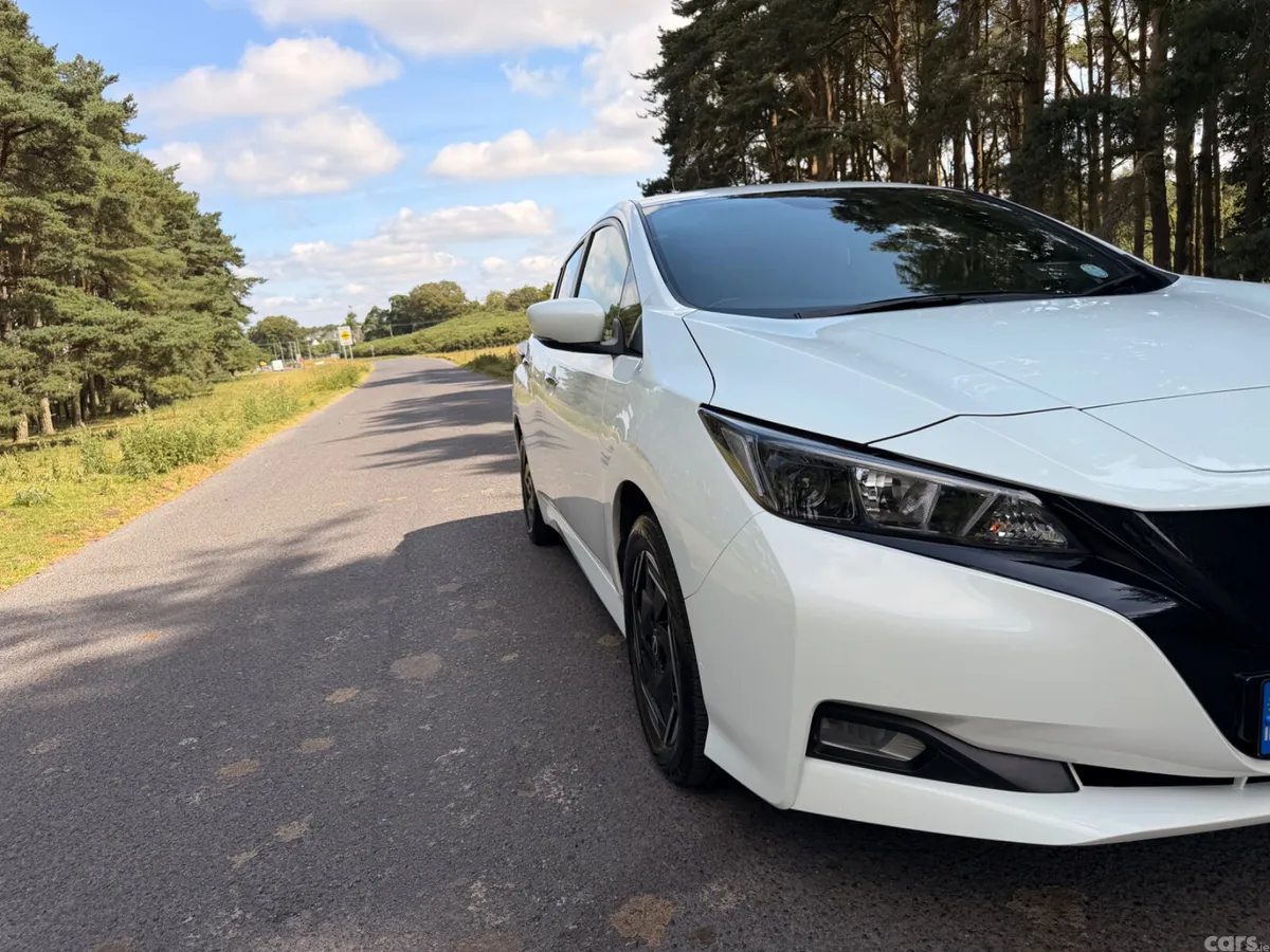 Nissan Leaf Hatchback, Electric, 2022, White