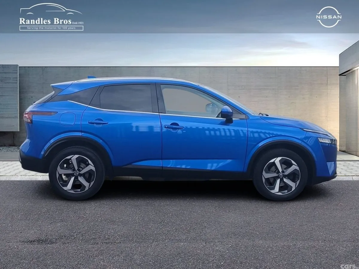 Nissan Qashqai MPV, Petrol, 2024, Blue