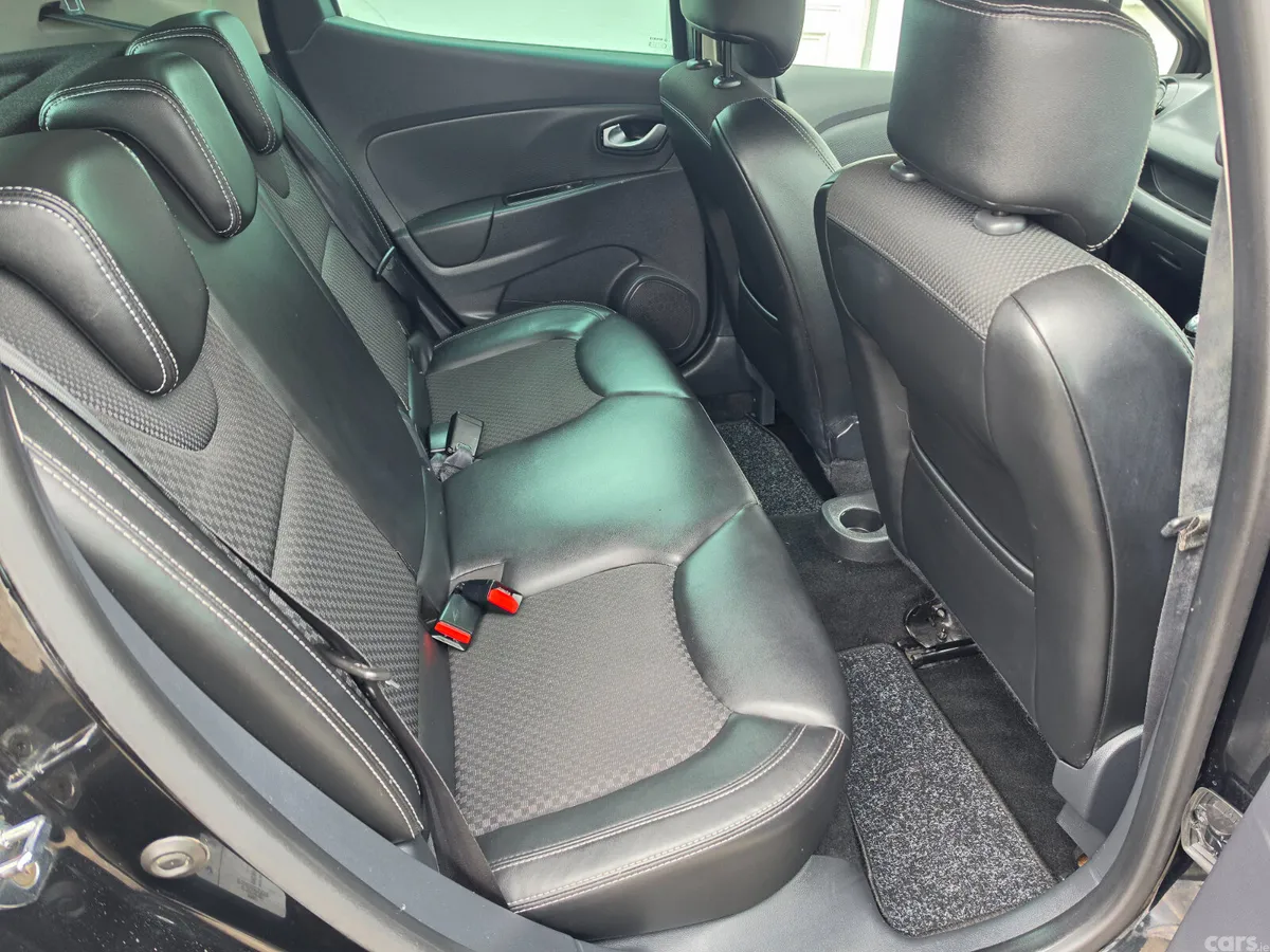 Renault Clio Hatchback, Petrol, 2019, Black