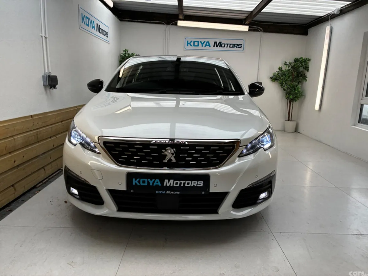 Peugeot 308 Hatchback, Diesel, 2021, White
