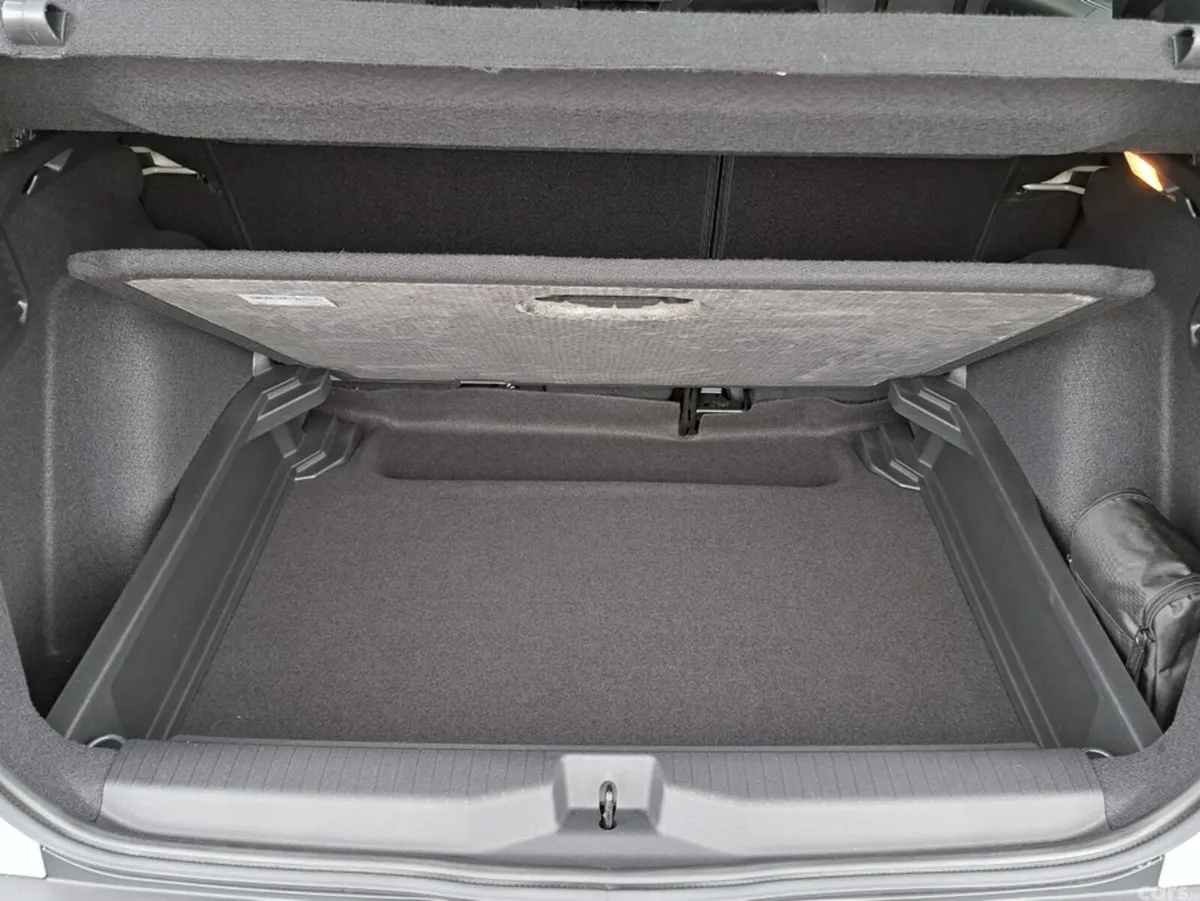Opel Frontera SUV, Petrol Hybrid, 2027, Silver
