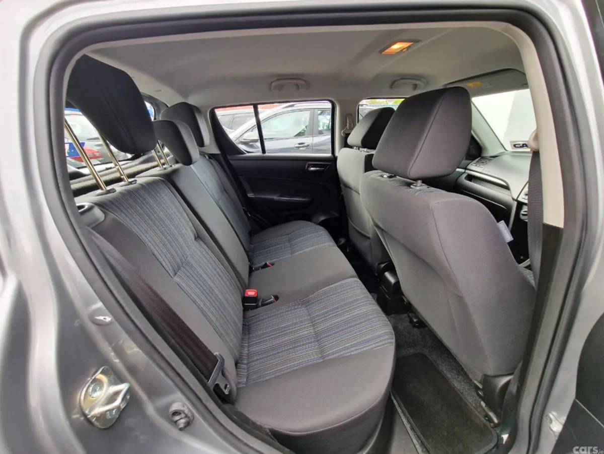 Suzuki Swift Hatchback, Petrol, 2016, Grey