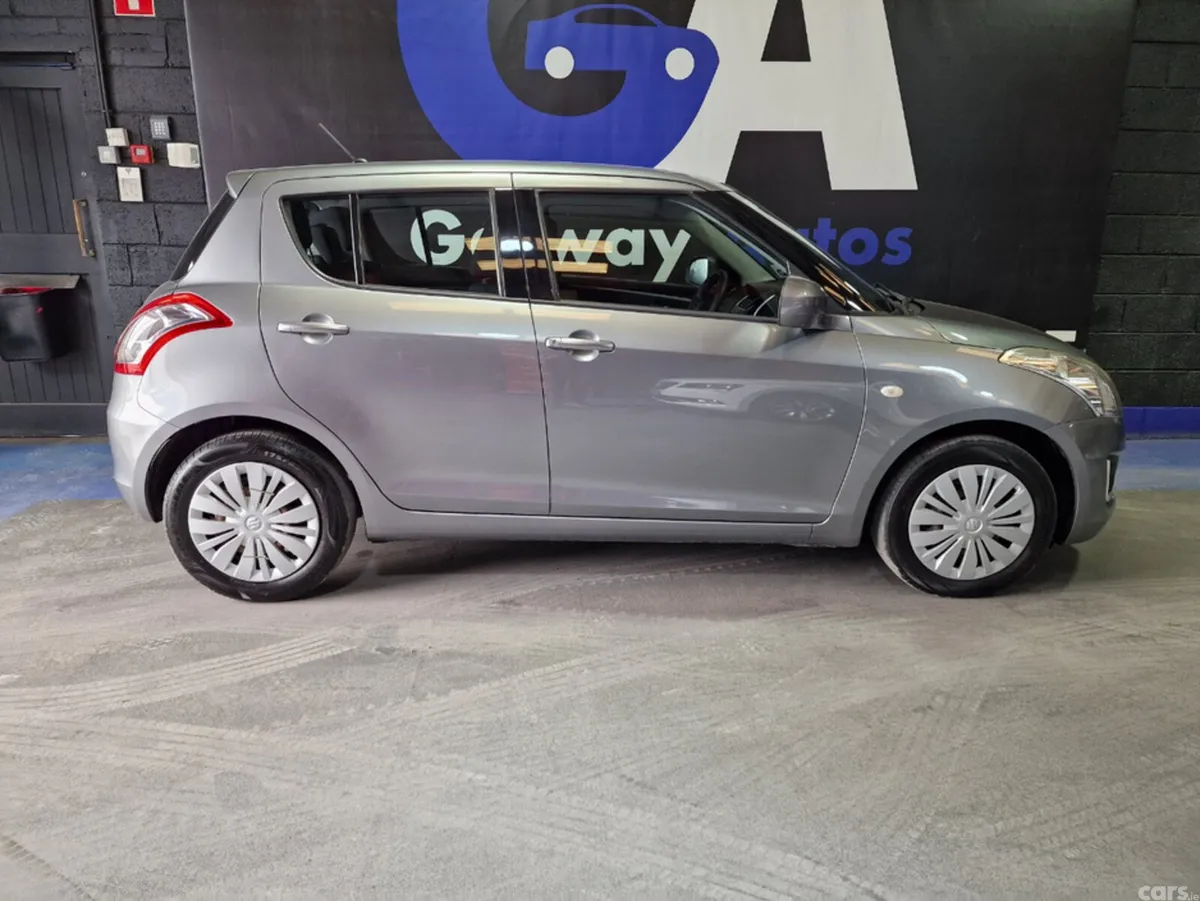 Suzuki Swift Hatchback, Petrol, 2016, Grey