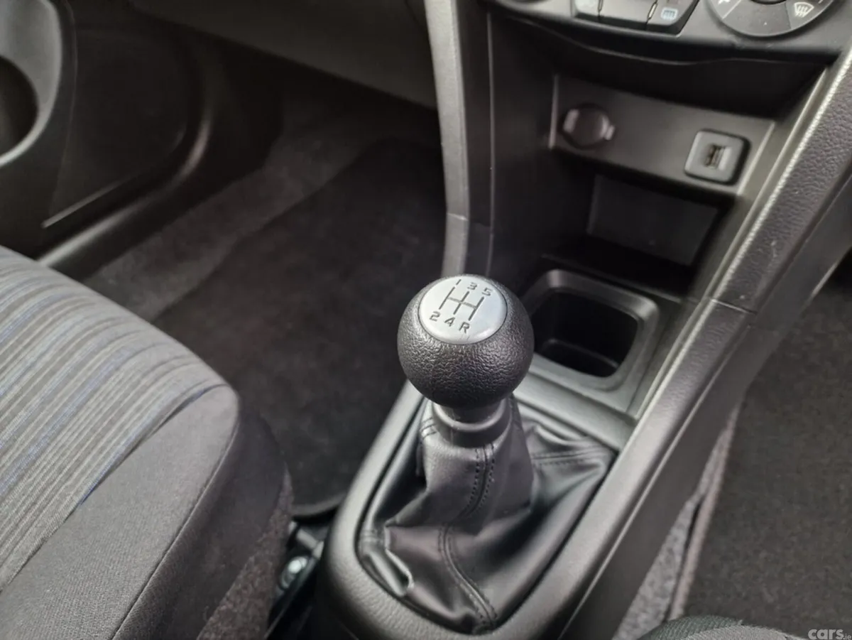 Suzuki Swift Hatchback, Petrol, 2016, Grey