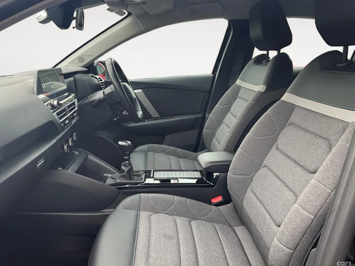 Citroen C4 Hatchback, Diesel, 2022, Black