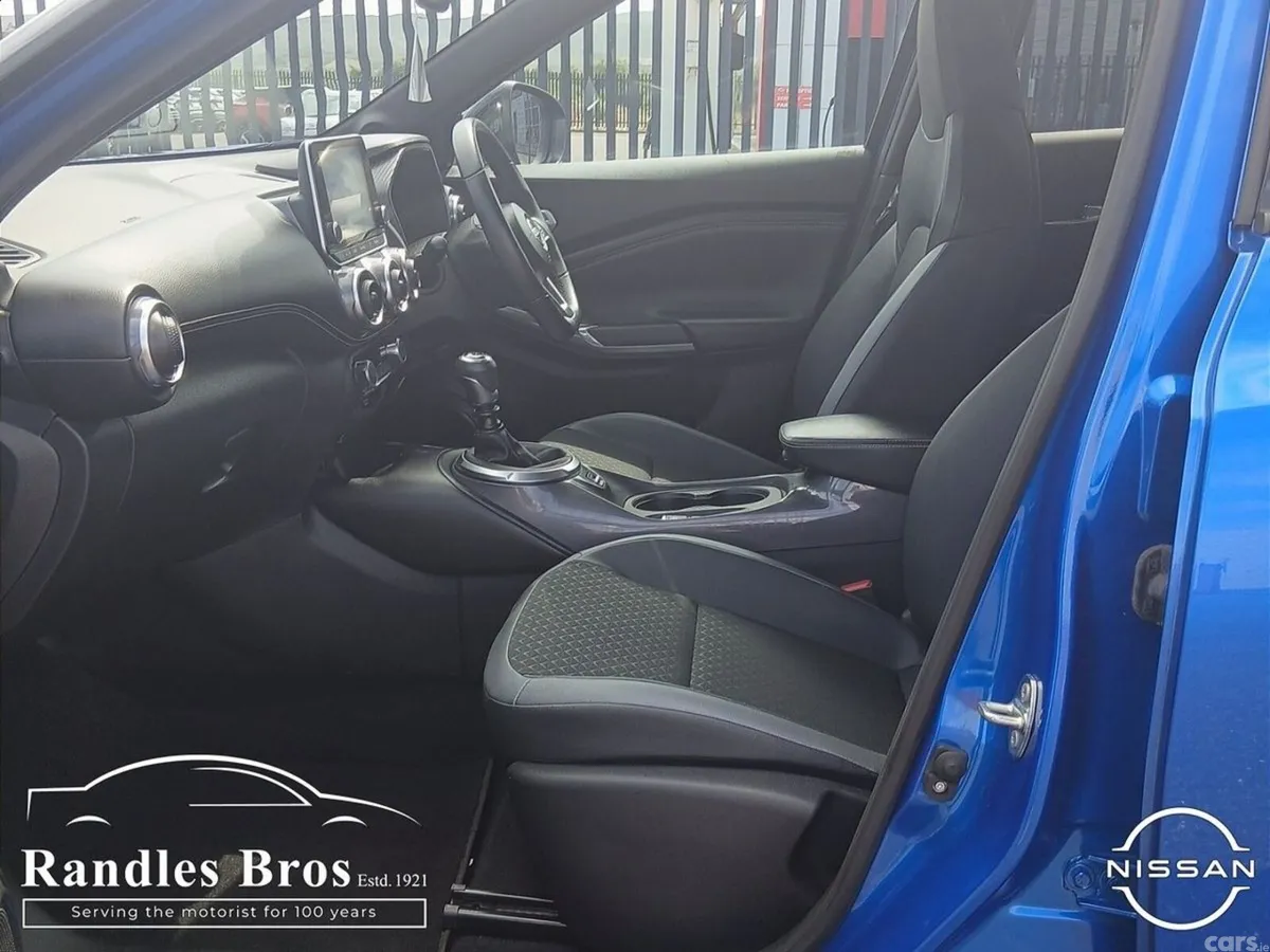 Nissan Juke SUV, Petrol, 2023, Blue