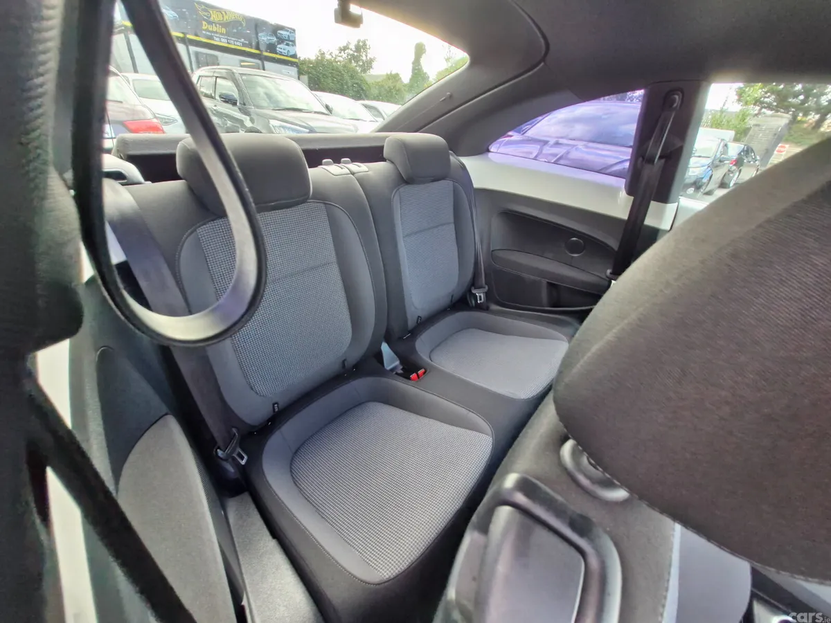 Volkswagen Beetle Hatchback, Petrol, 2013, White