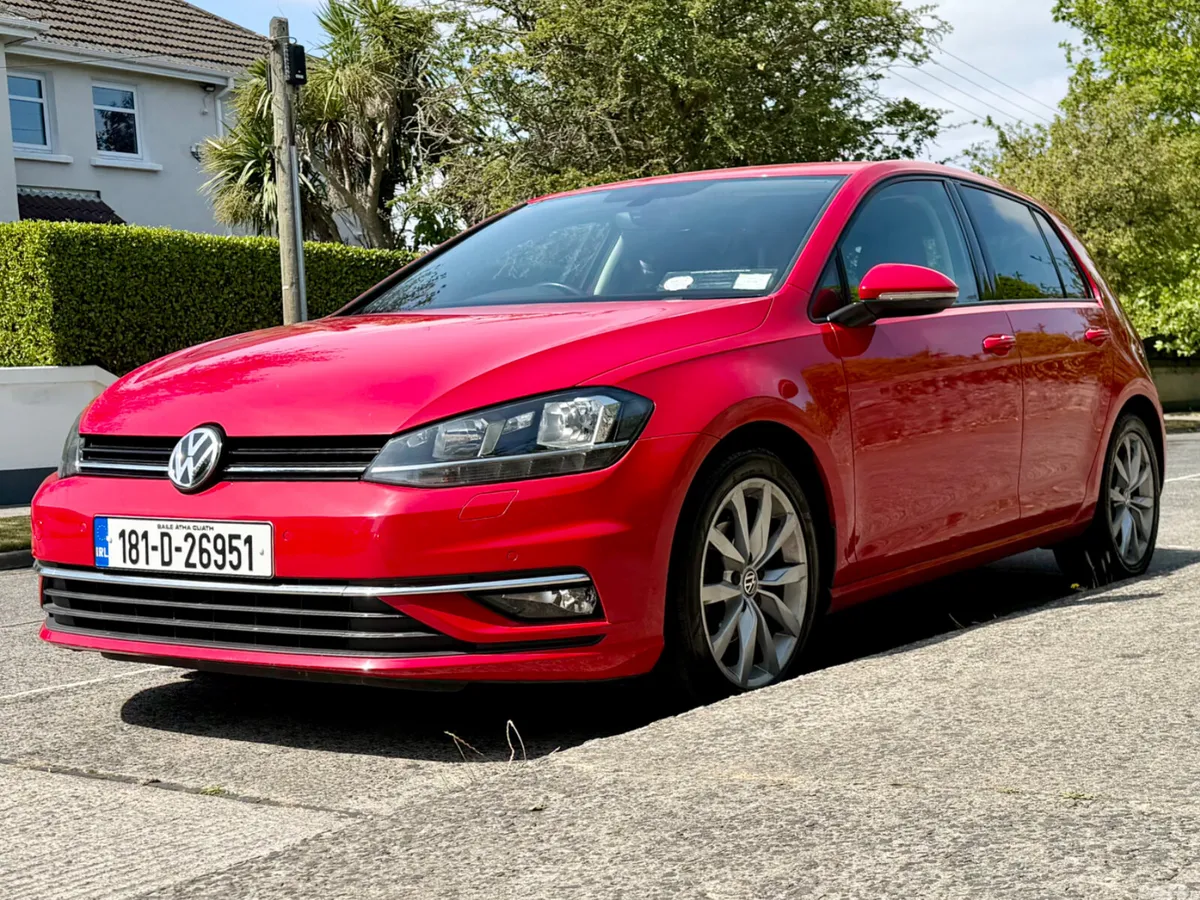 Volkswagen Golf Estate, Petrol, 2018, Red