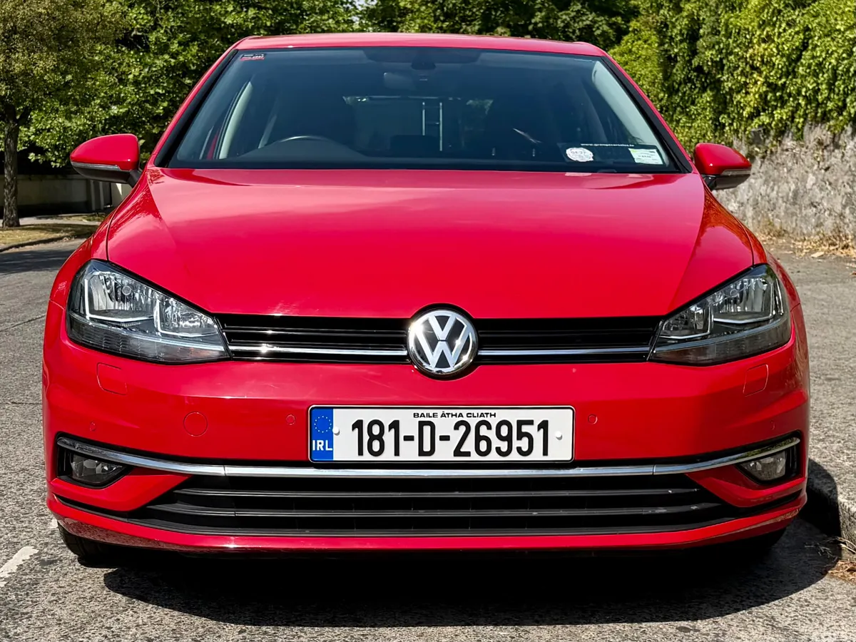 Volkswagen Golf Estate, Petrol, 2018, Red
