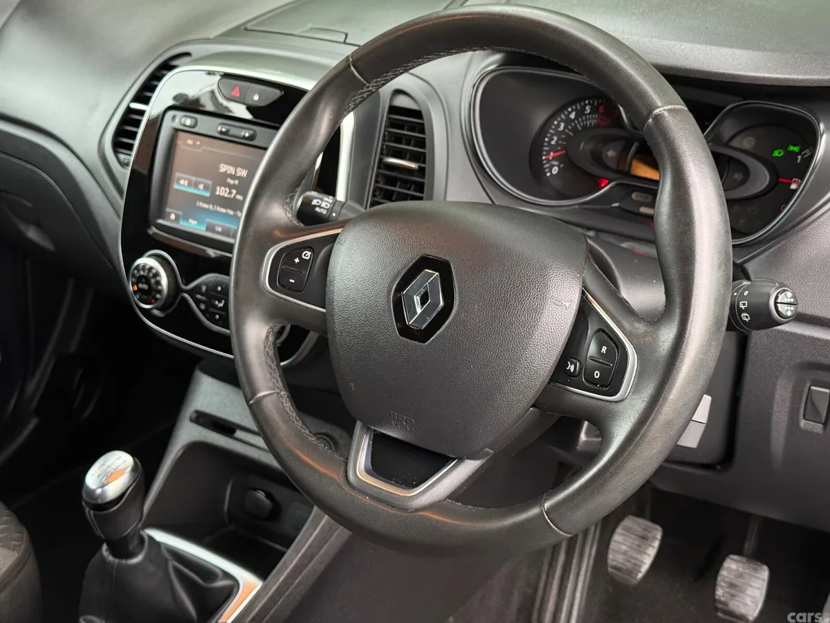 Renault Captur Hatchback, Petrol, 2018, Black
