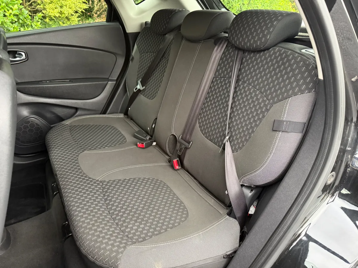 Renault Captur Hatchback, Petrol, 2018, Black