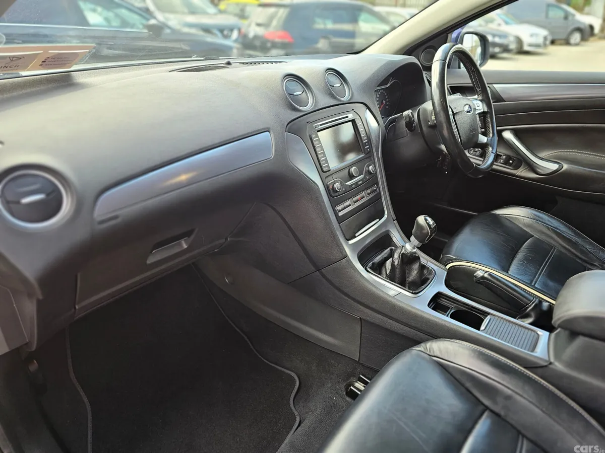 Ford Mondeo Hatchback, Diesel, 2014, Grey