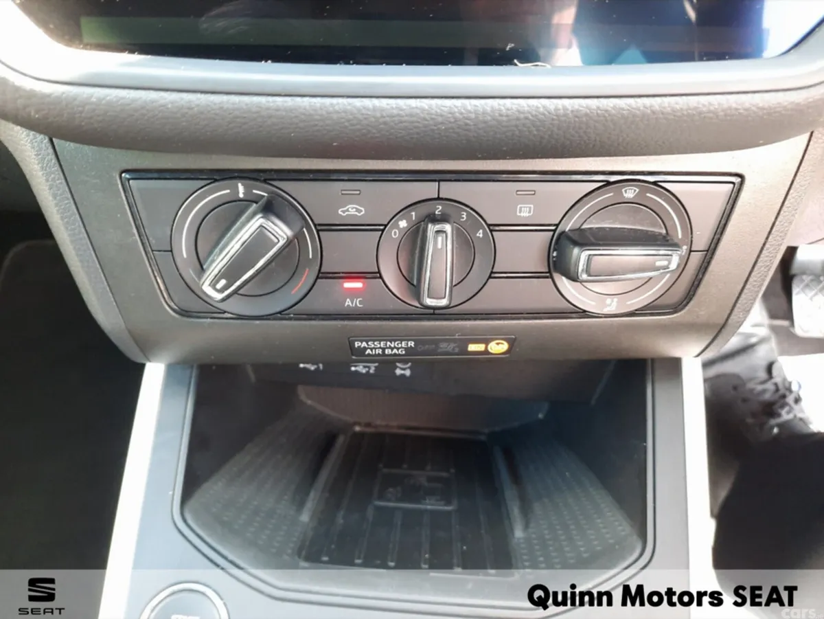 SEAT Arona Hatchback, Petrol, 2020, Grey