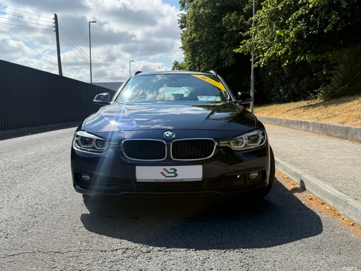 BMW 3-Series Estate, Petrol, 2017, Blue