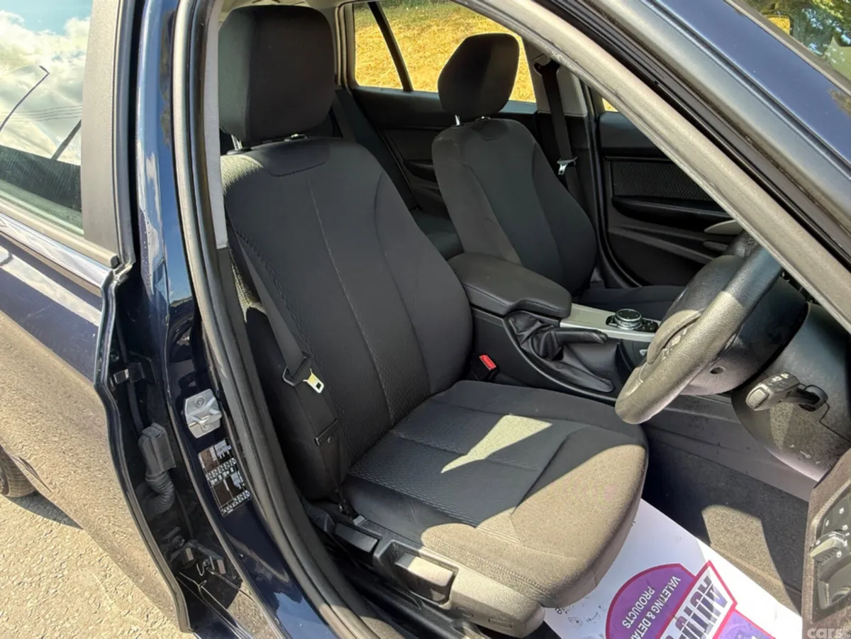 BMW 3-Series Estate, Petrol, 2017, Blue