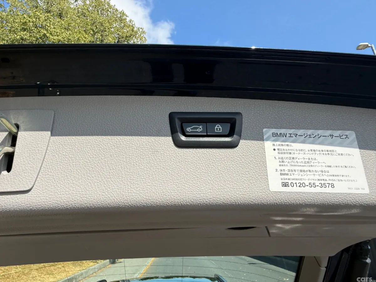 BMW 3-Series Estate, Petrol, 2017, Blue