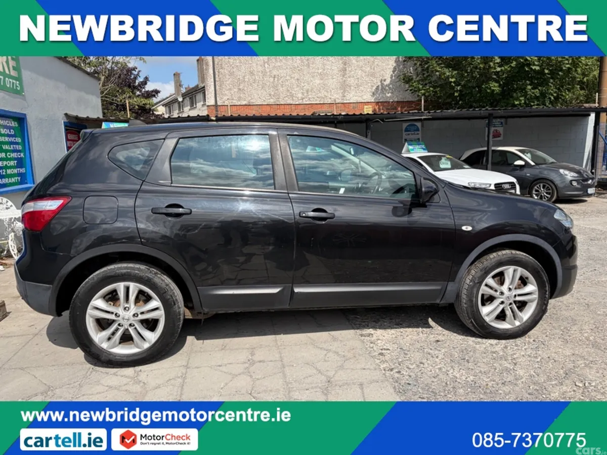 Nissan Qashqai Hatchback, Diesel, 2012, Black