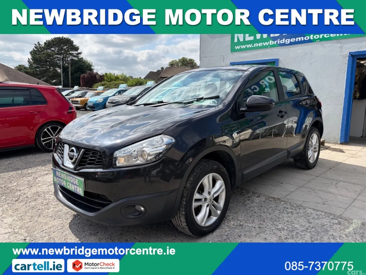 Nissan Qashqai Hatchback, Diesel, 2012, Black