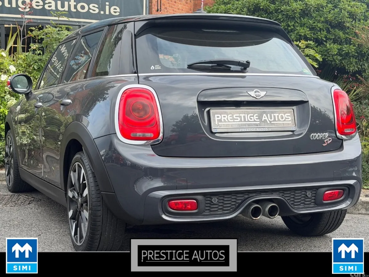 Mini Cooper Hatchback, Diesel, 2017, Grey