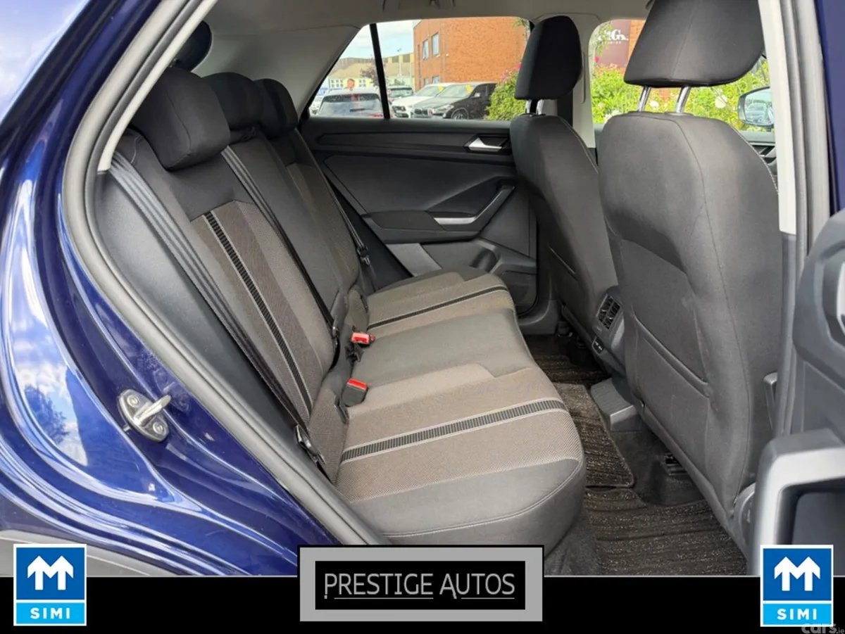 Volkswagen T-Roc SUV, Diesel, 2021, Blue