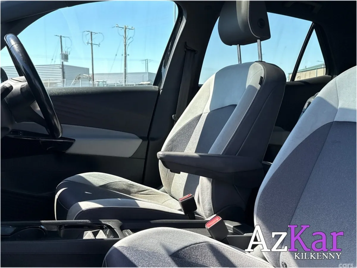 Volkswagen ID.3 Hatchback, Electric, 2022, Grey
