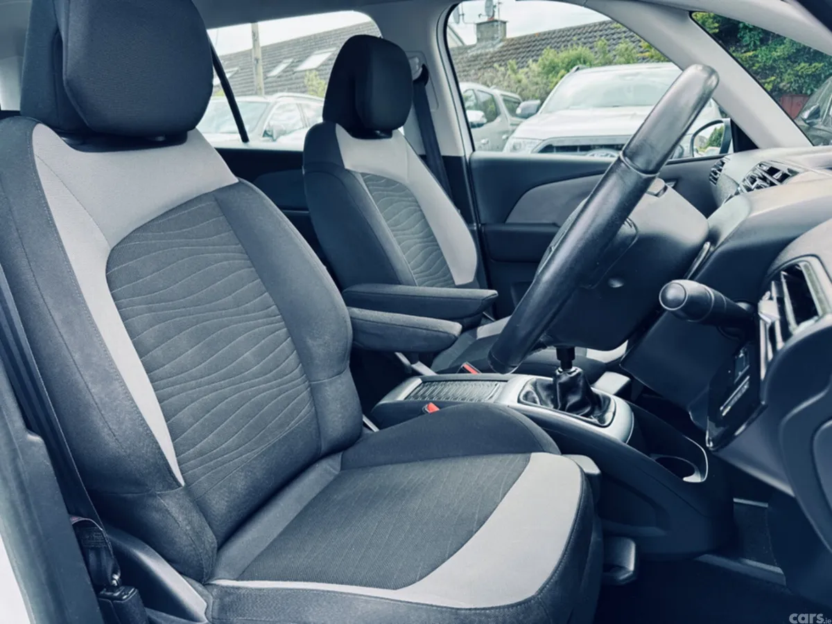 Citroen Grand C4 Picasso MPV, Diesel, 2014, White