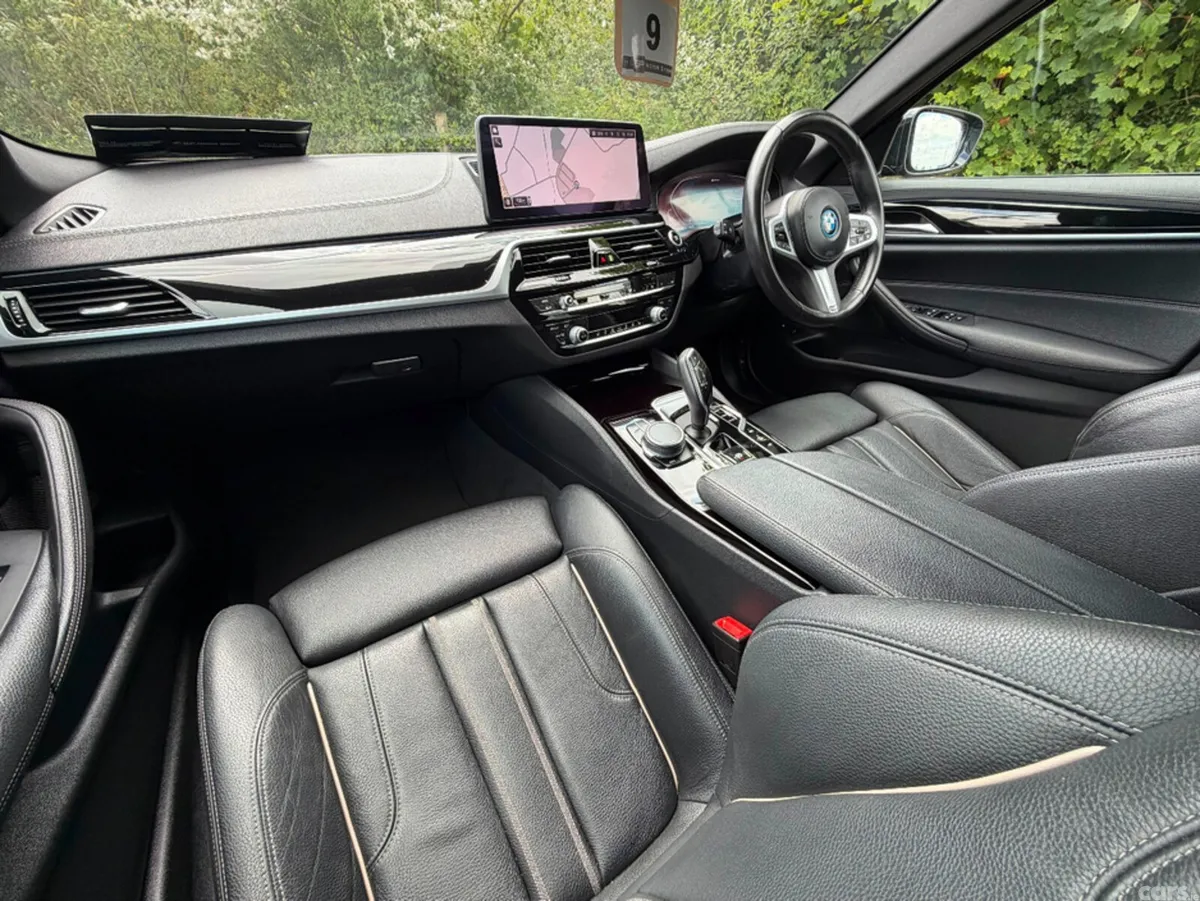 BMW 5-Series Saloon, Petrol Plug-in Hybrid, 2022, Black
